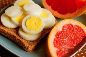 яйце и грейпфрут за отслабване